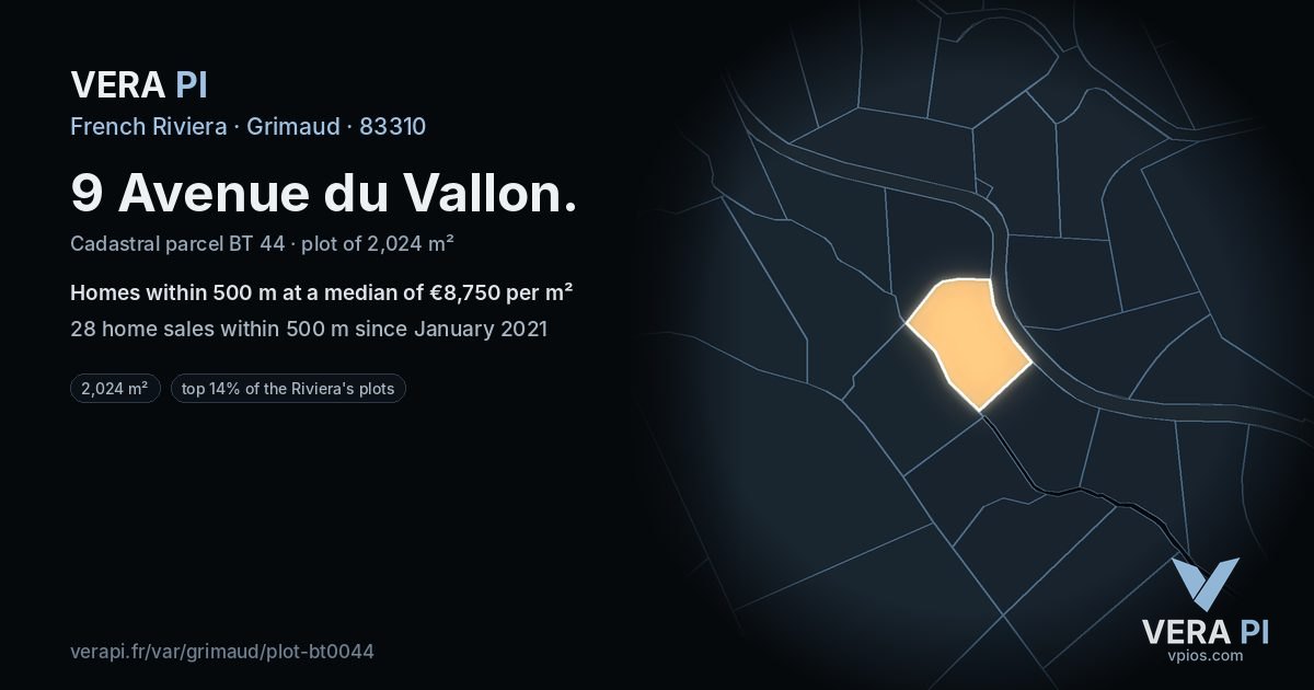 9 Avenue du Vallon, Grimaud at night – the plot lit, the parcels around coloured by the prices near them