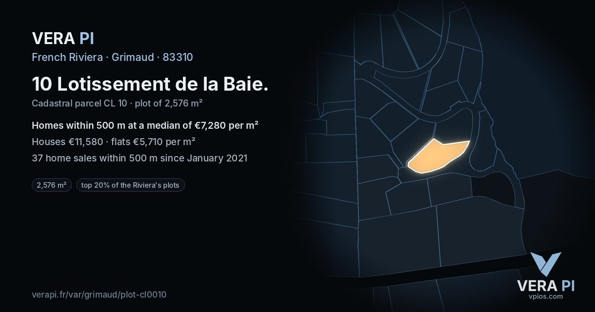 10 Lotissement de la Baie, Grimaud at night – the plot lit, the parcels around coloured by the prices near them