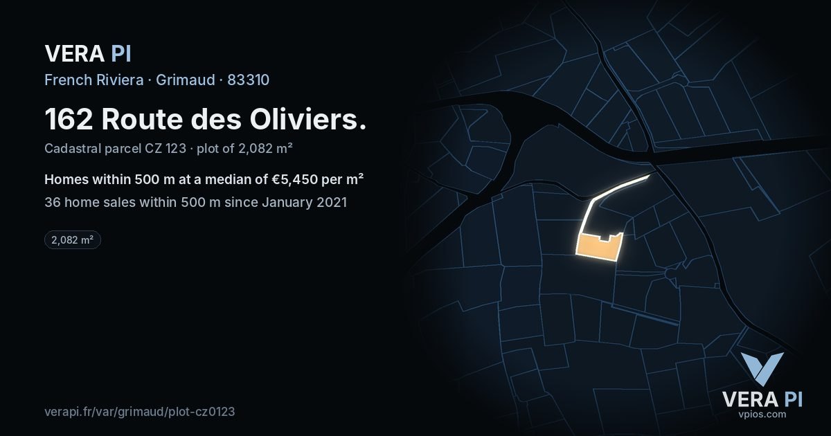 162 Route des Oliviers, Grimaud at night – the plot lit, the parcels around coloured by the prices near them