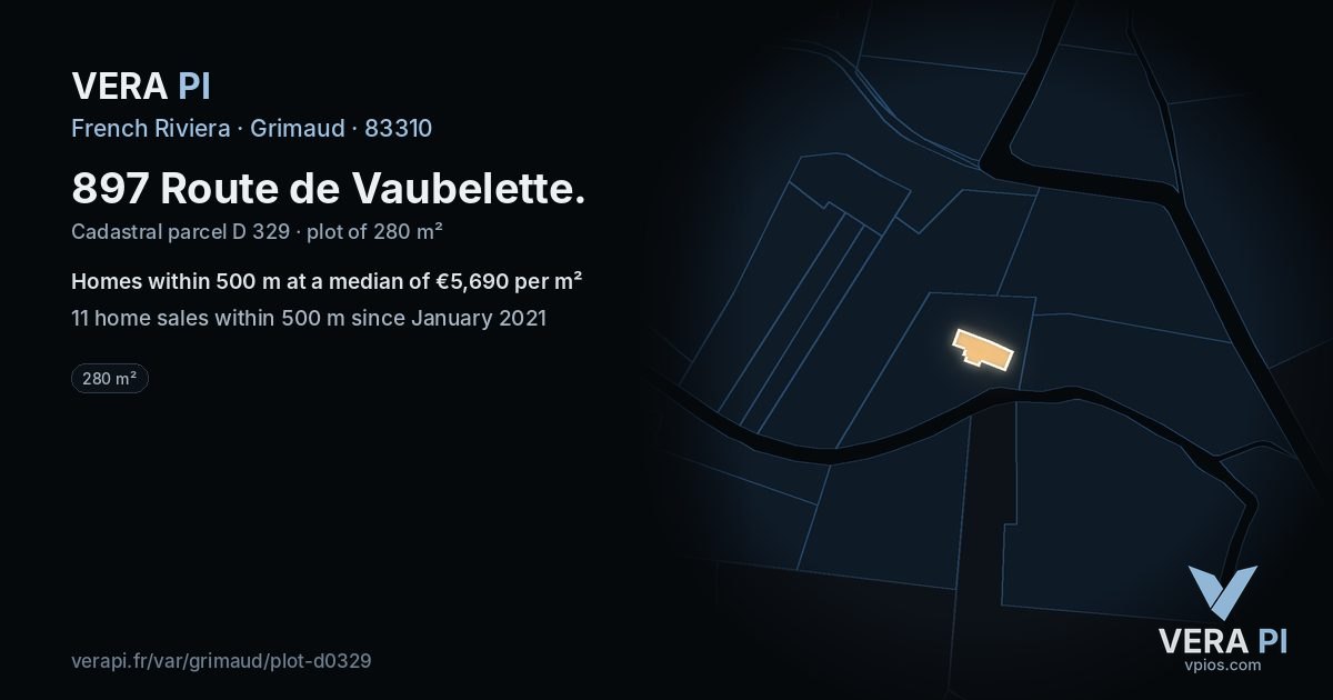 897 Route de Vaubelette, Grimaud at night – the plot lit, the parcels around coloured by the prices near them