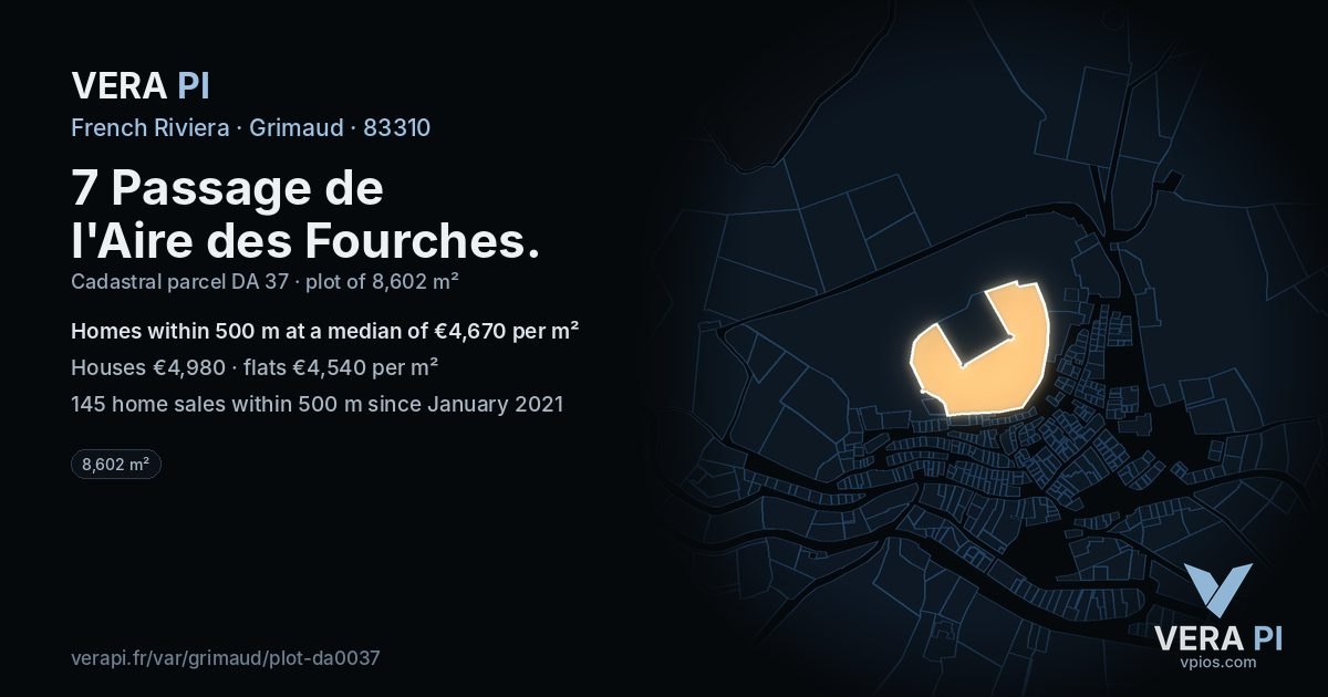 7 Passage de l'Aire des Fourches, Grimaud at night – the plot lit, the parcels around coloured by the prices near them