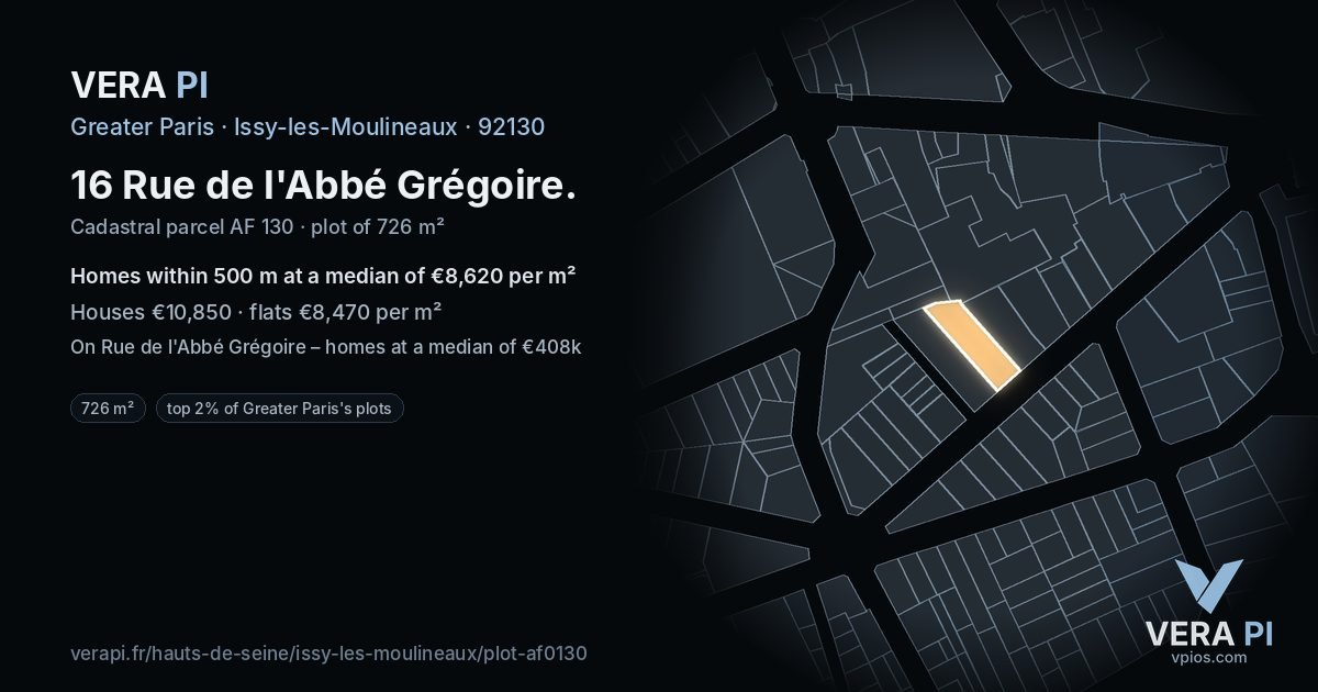 16 Rue de l'Abbé Grégoire, Issy-les-Moulineaux at night – the plot lit, the parcels around coloured by the prices near them