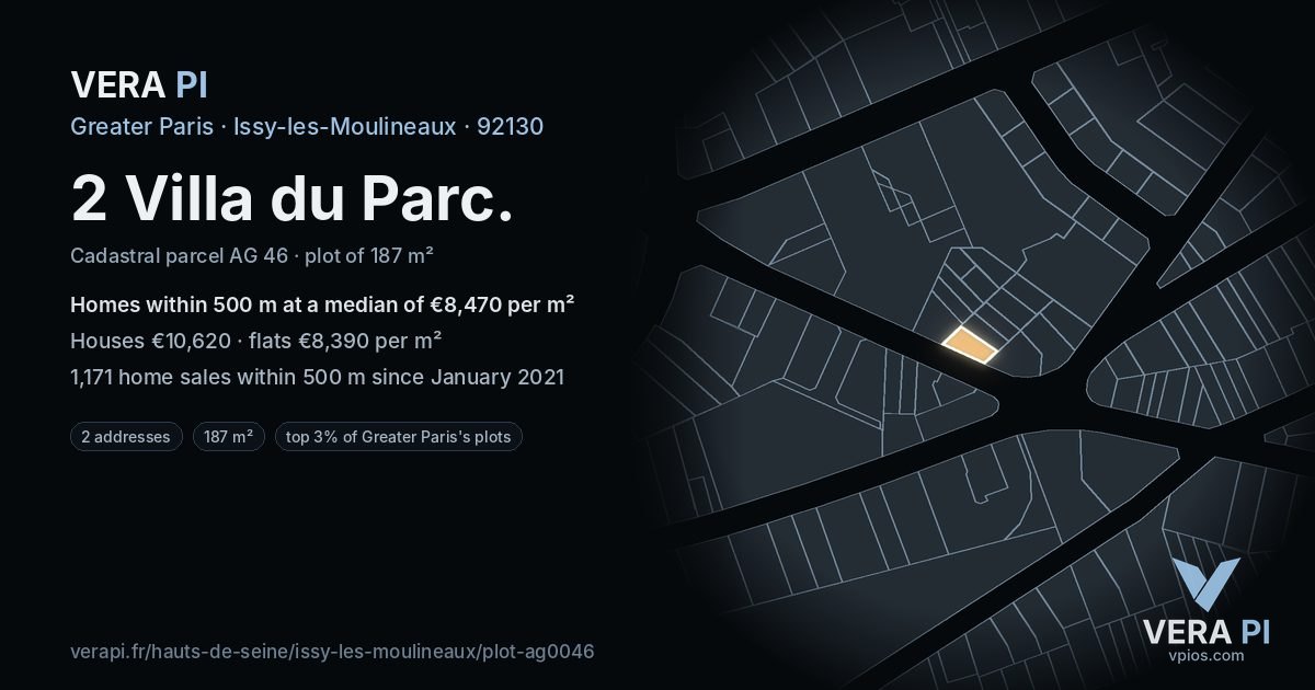 2 Villa du Parc, Issy-les-Moulineaux at night – the plot lit, the parcels around coloured by the prices near them