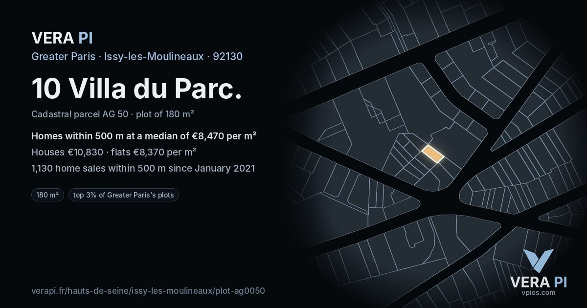 10 Villa du Parc, Issy-les-Moulineaux at night – the plot lit, the parcels around coloured by the prices near them