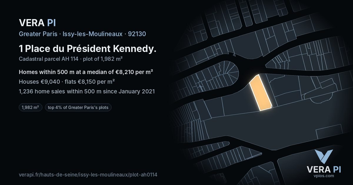 1 Place du Président Kennedy, Issy-les-Moulineaux at night – the plot lit, the parcels around coloured by the prices near them