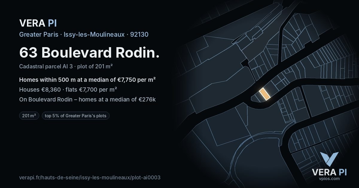 63 Boulevard Rodin, Issy-les-Moulineaux at night – the plot lit, the parcels around coloured by the prices near them