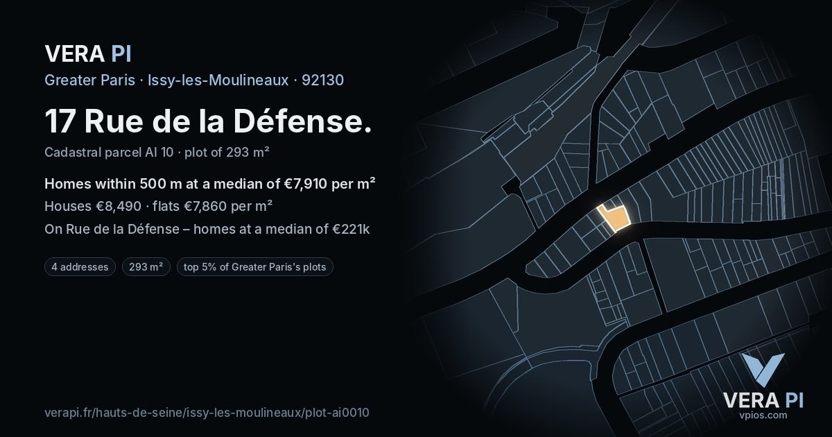 17 Rue de la Défense, Issy-les-Moulineaux at night – the plot lit, the parcels around coloured by the prices near them