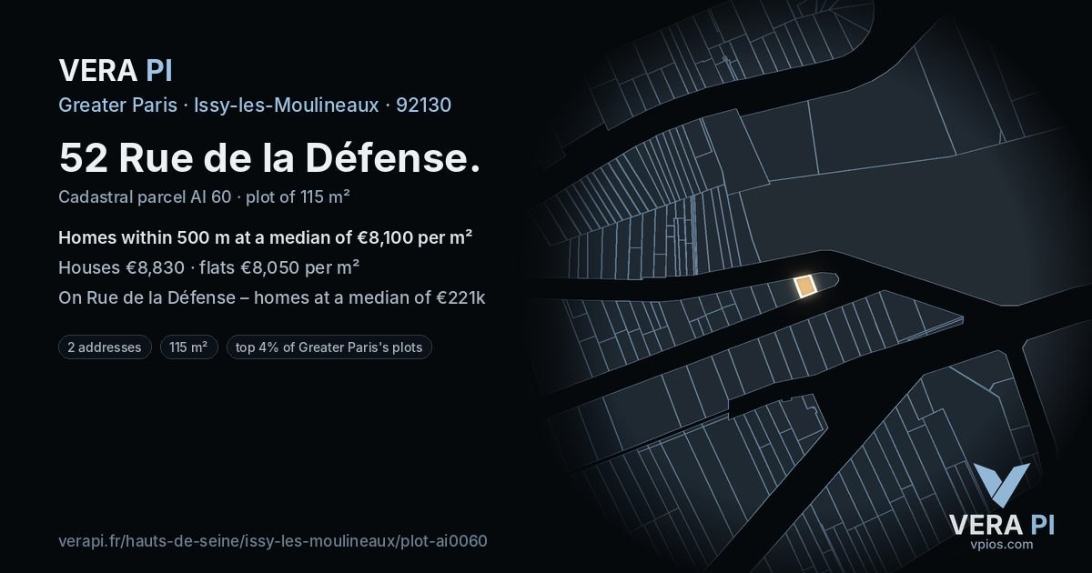 52 Rue de la Défense, Issy-les-Moulineaux at night – the plot lit, the parcels around coloured by the prices near them