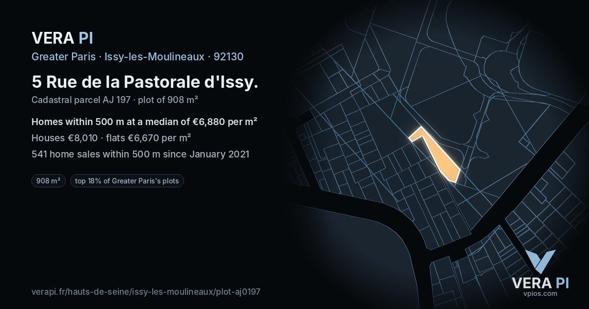 5 Rue de la Pastorale d'Issy, Issy-les-Moulineaux at night – the plot lit, the parcels around coloured by the prices near them
