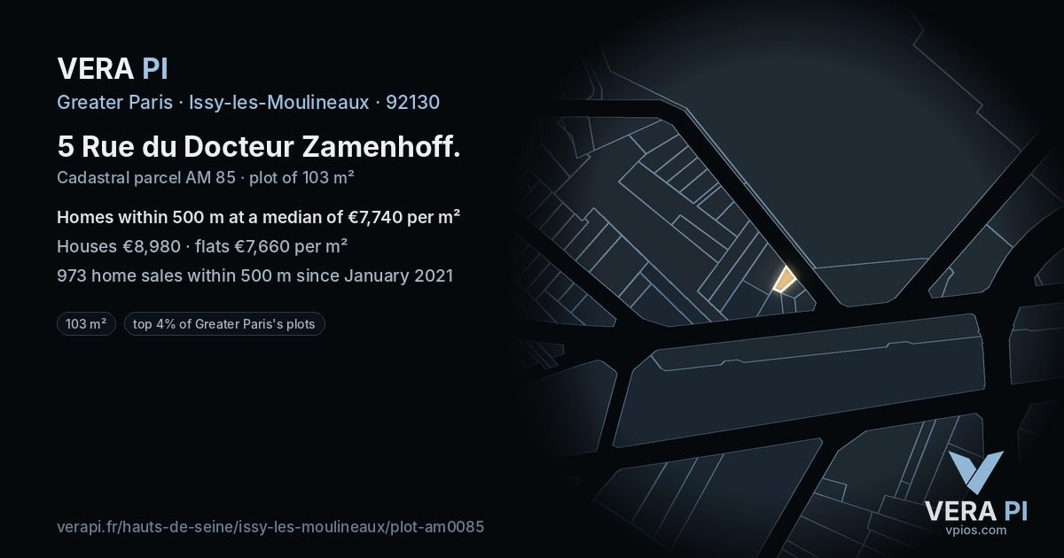 5 Rue du Docteur Zamenhoff, Issy-les-Moulineaux at night – the plot lit, the parcels around coloured by the prices near them