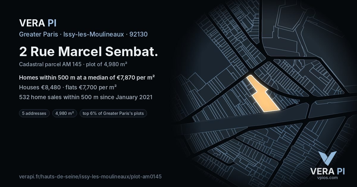 2 Rue Marcel Sembat, Issy-les-Moulineaux at night – the plot lit, the parcels around coloured by the prices near them