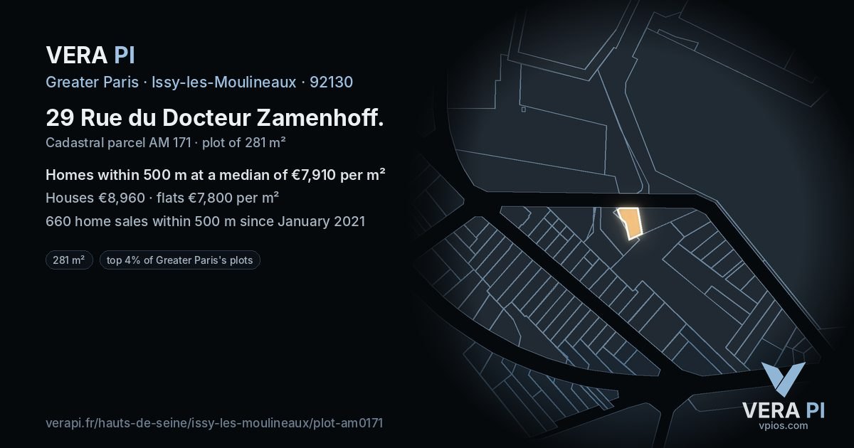 29 Rue du Docteur Zamenhoff, Issy-les-Moulineaux at night – the plot lit, the parcels around coloured by the prices near them