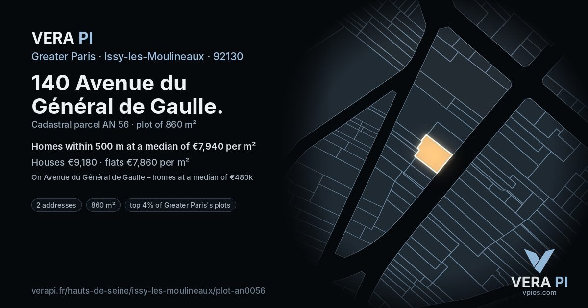 140 Avenue du Général de Gaulle, Issy-les-Moulineaux at night – the plot lit, the parcels around coloured by the prices near them