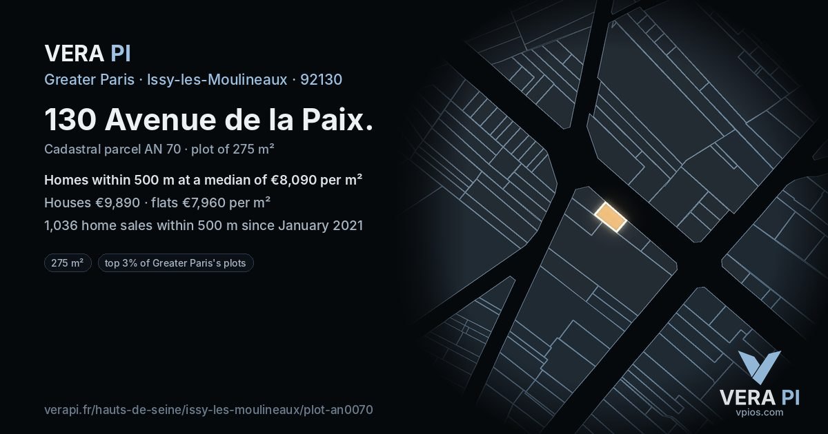 130 Avenue de la Paix, Issy-les-Moulineaux at night – the plot lit, the parcels around coloured by the prices near them