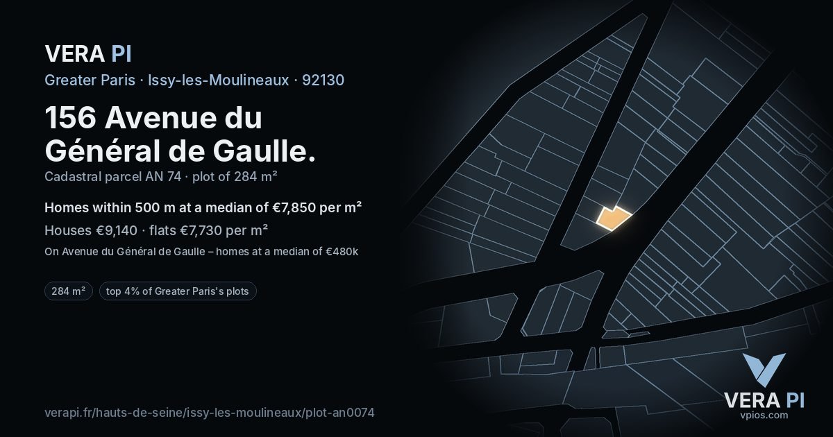 156 Avenue du Général de Gaulle, Issy-les-Moulineaux at night – the plot lit, the parcels around coloured by the prices near them