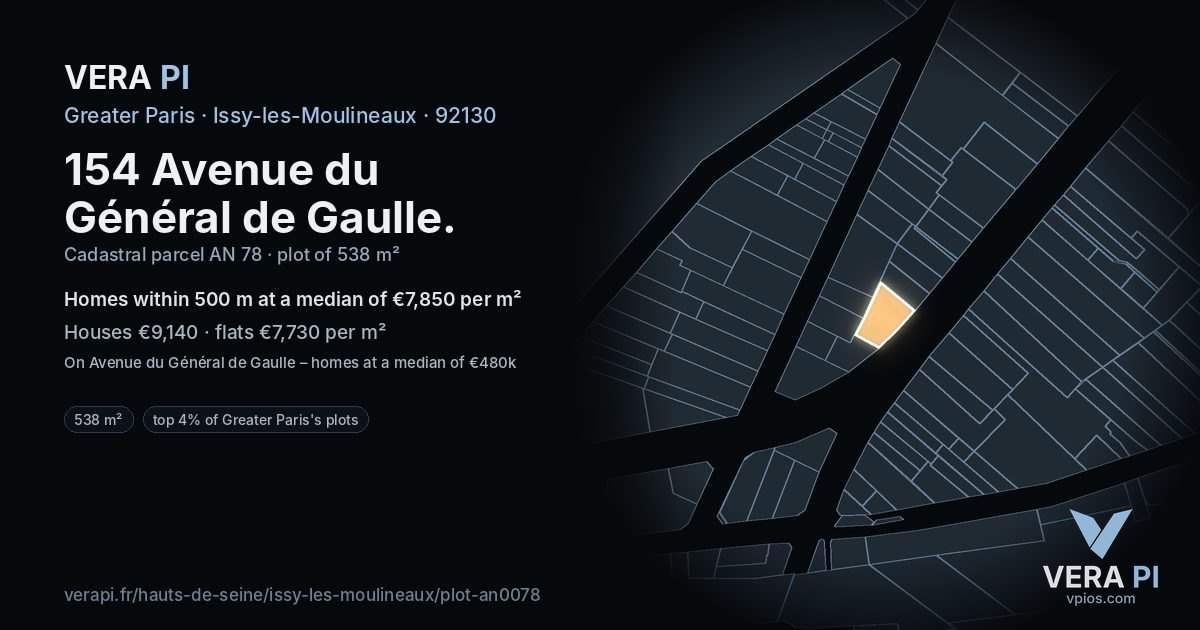 154 Avenue du Général de Gaulle, Issy-les-Moulineaux at night – the plot lit, the parcels around coloured by the prices near them
