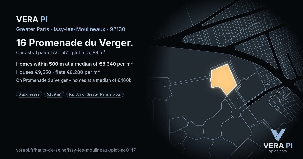 16 Promenade du Verger, Issy-les-Moulineaux at night – the plot lit, the parcels around coloured by the prices near them