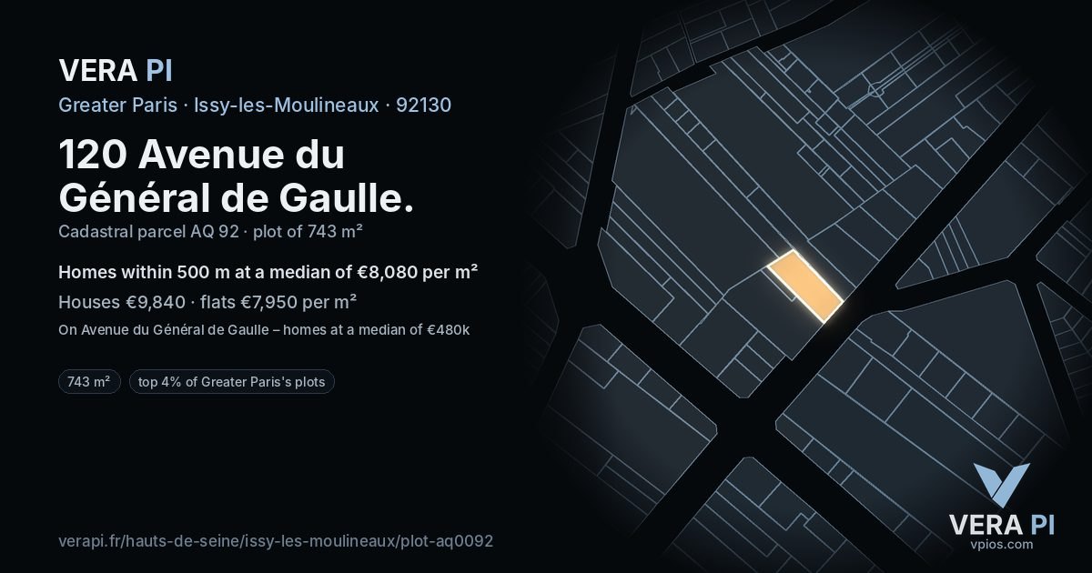 120 Avenue du Général de Gaulle, Issy-les-Moulineaux at night – the plot lit, the parcels around coloured by the prices near them