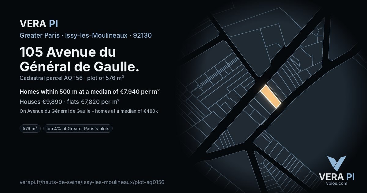 105 Avenue du Général de Gaulle, Issy-les-Moulineaux at night – the plot lit, the parcels around coloured by the prices near them