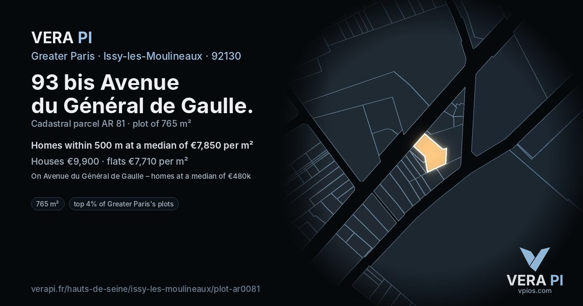 93 bis Avenue du Général de Gaulle, Issy-les-Moulineaux at night – the plot lit, the parcels around coloured by the prices near them