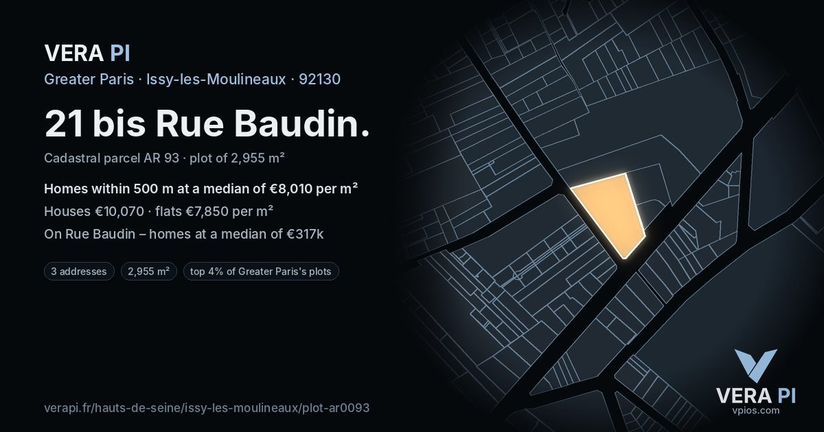 21 bis Rue Baudin, Issy-les-Moulineaux at night – the plot lit, the parcels around coloured by the prices near them