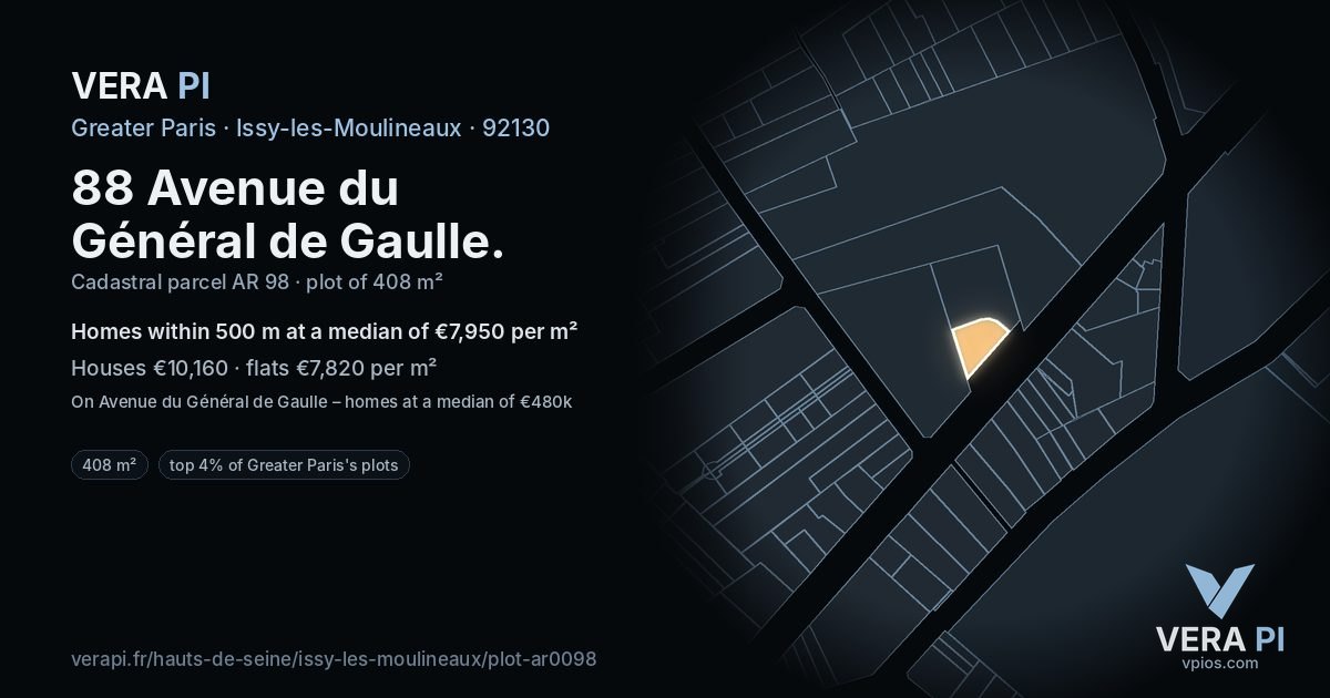 88 Avenue du Général de Gaulle, Issy-les-Moulineaux at night – the plot lit, the parcels around coloured by the prices near them