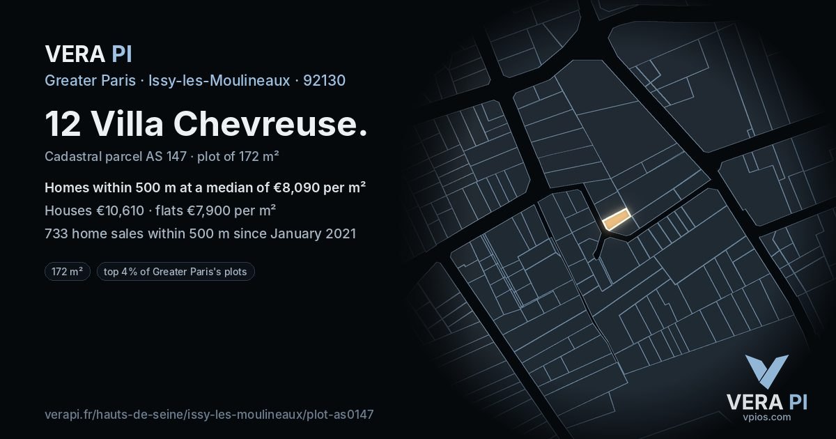 12 Villa Chevreuse, Issy-les-Moulineaux at night – the plot lit, the parcels around coloured by the prices near them