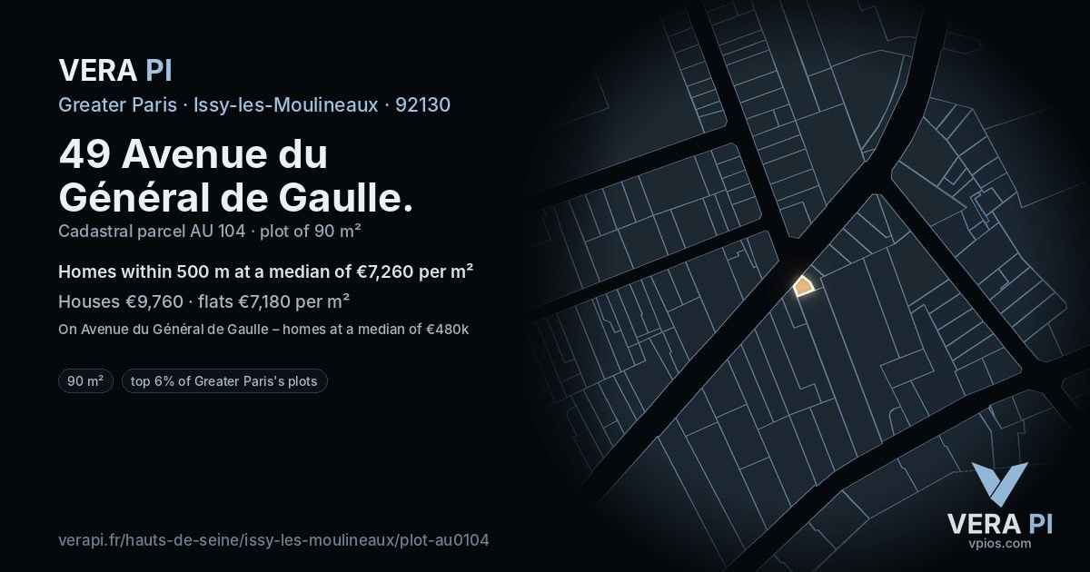 49 Avenue du Général de Gaulle, Issy-les-Moulineaux at night – the plot lit, the parcels around coloured by the prices near them