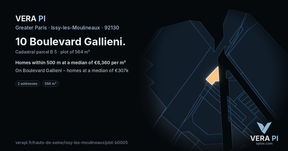 10 Boulevard Gallieni, Issy-les-Moulineaux at night – the plot lit, the parcels around coloured by the prices near them