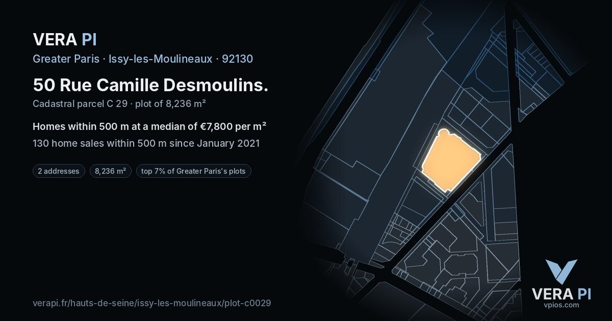50 Rue Camille Desmoulins, Issy-les-Moulineaux at night – the plot lit, the parcels around coloured by the prices near them