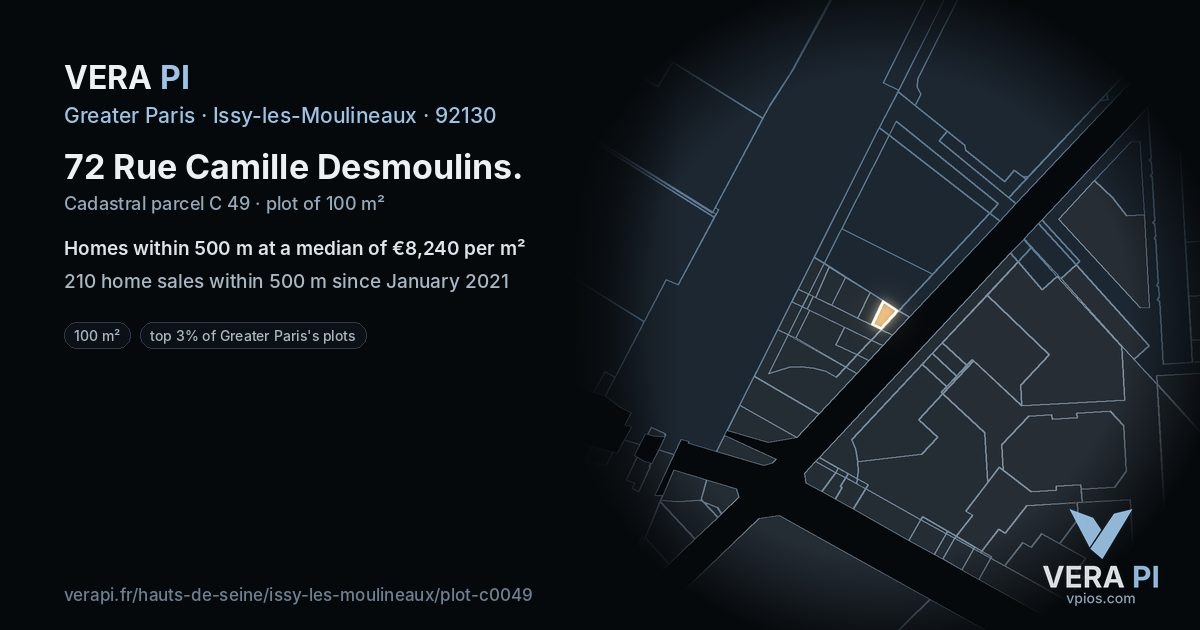 72 Rue Camille Desmoulins, Issy-les-Moulineaux at night – the plot lit, the parcels around coloured by the prices near them