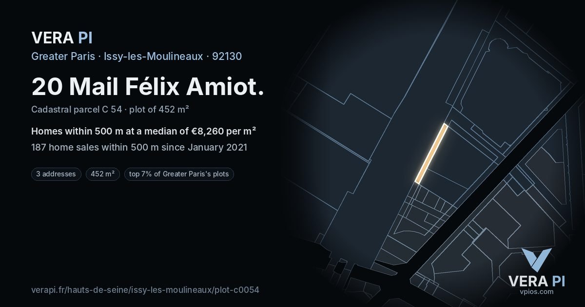 20 Mail Félix Amiot, Issy-les-Moulineaux at night – the plot lit, the parcels around coloured by the prices near them