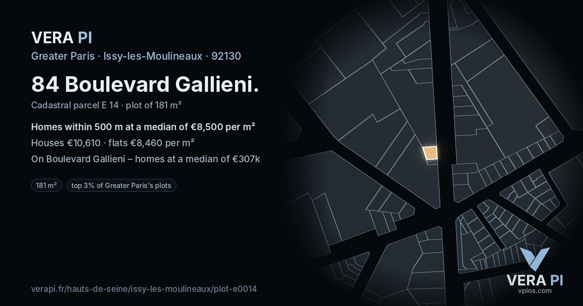 84 Boulevard Gallieni, Issy-les-Moulineaux at night – the plot lit, the parcels around coloured by the prices near them