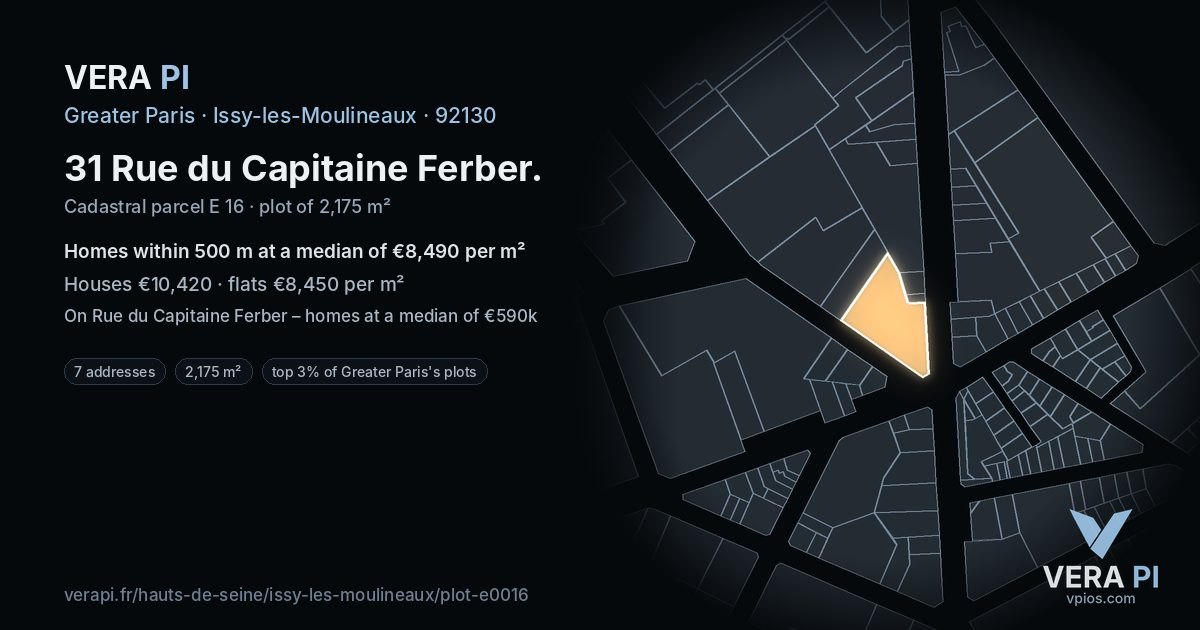 31 Rue du Capitaine Ferber, Issy-les-Moulineaux at night – the plot lit, the parcels around coloured by the prices near them