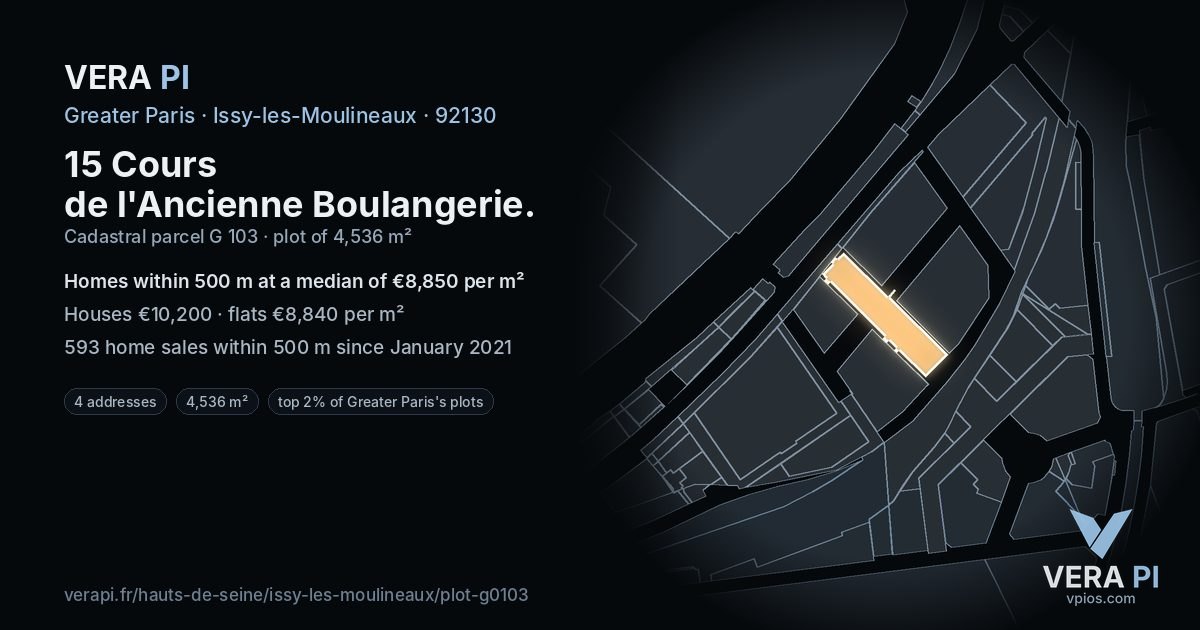 15 Cours de l'Ancienne Boulangerie, Issy-les-Moulineaux at night – the plot lit, the parcels around coloured by the prices near them