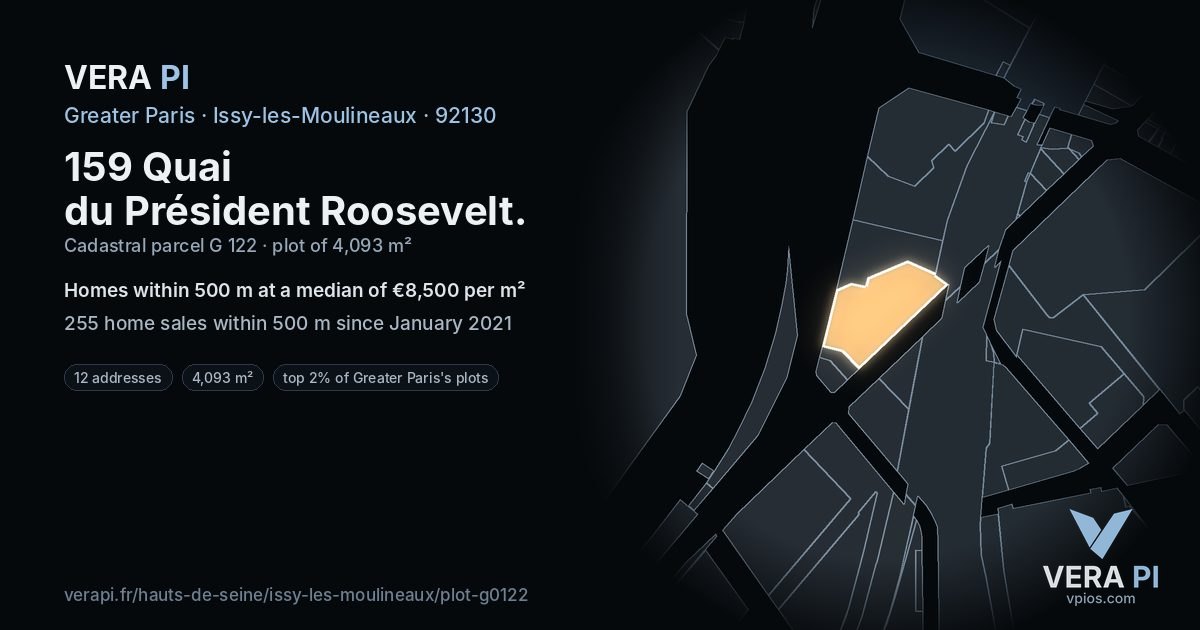 159 Quai du Président Roosevelt, Issy-les-Moulineaux at night – the plot lit, the parcels around coloured by the prices near them