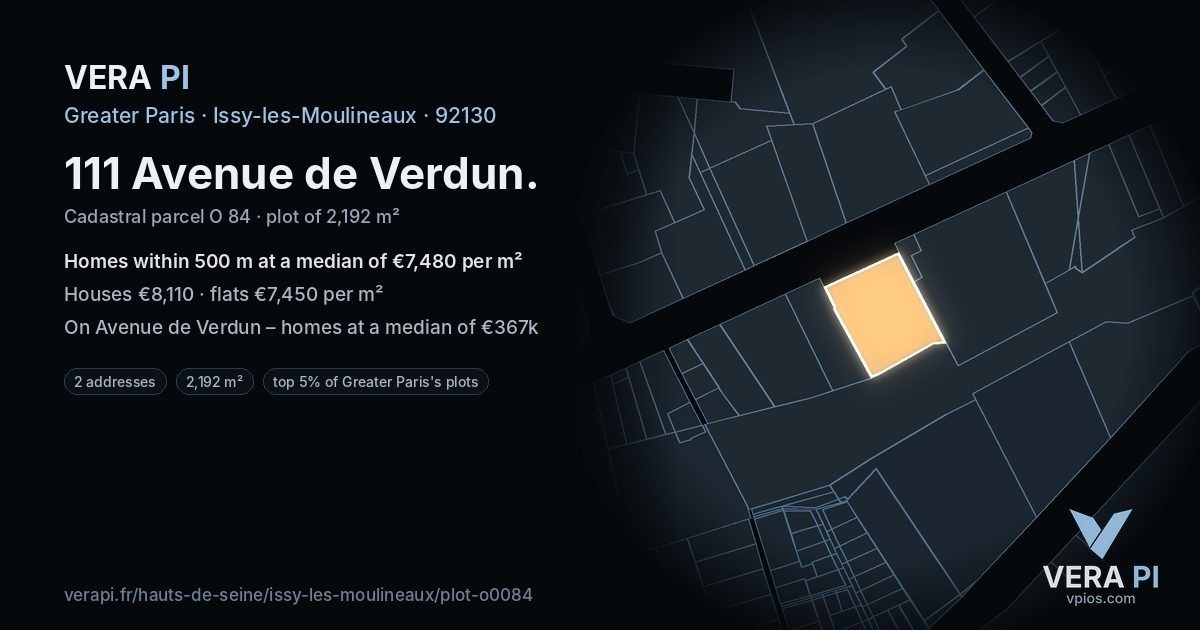 111 Avenue de Verdun, Issy-les-Moulineaux at night – the plot lit, the parcels around coloured by the prices near them