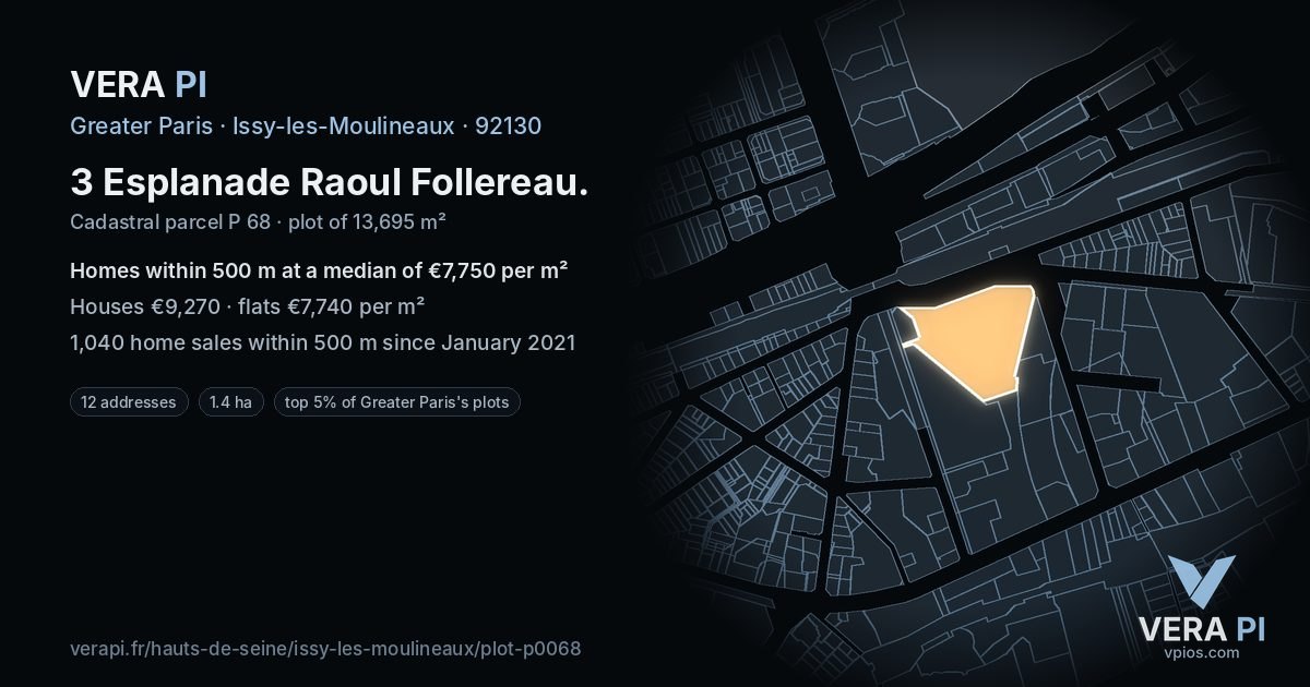 3 Esplanade Raoul Follereau, Issy-les-Moulineaux at night – the plot lit, the parcels around coloured by the prices near them