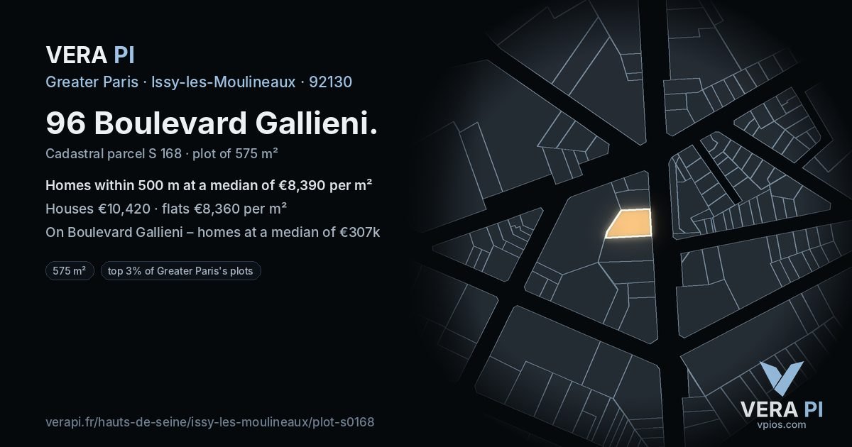 96 Boulevard Gallieni, Issy-les-Moulineaux at night – the plot lit, the parcels around coloured by the prices near them