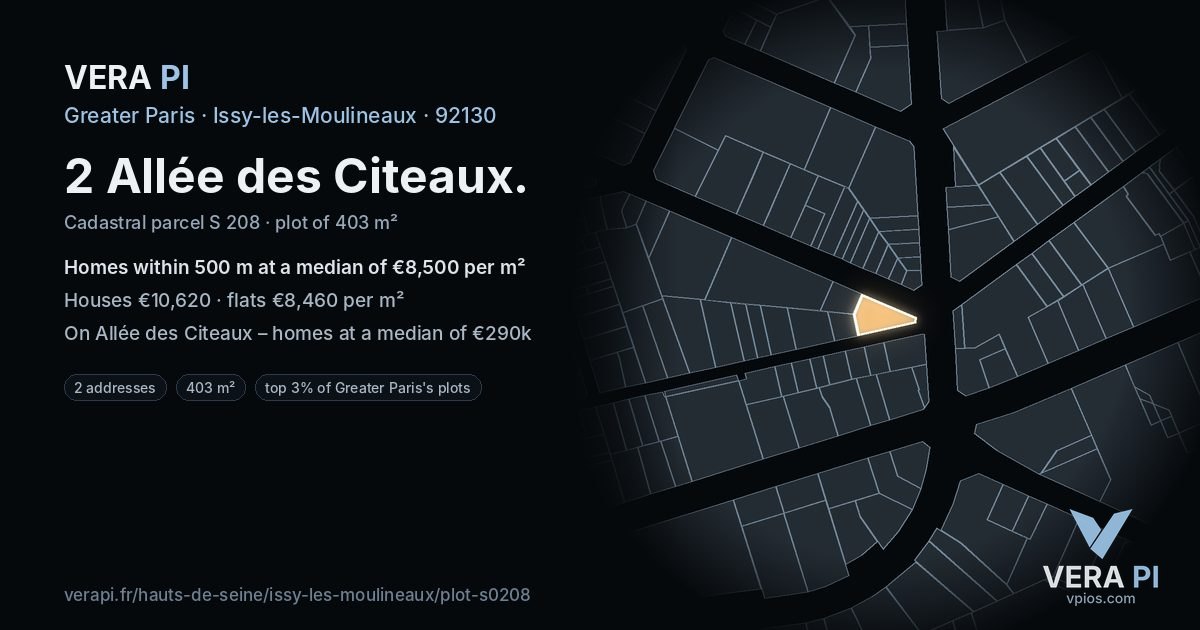 2 Allée des Citeaux, Issy-les-Moulineaux at night – the plot lit, the parcels around coloured by the prices near them