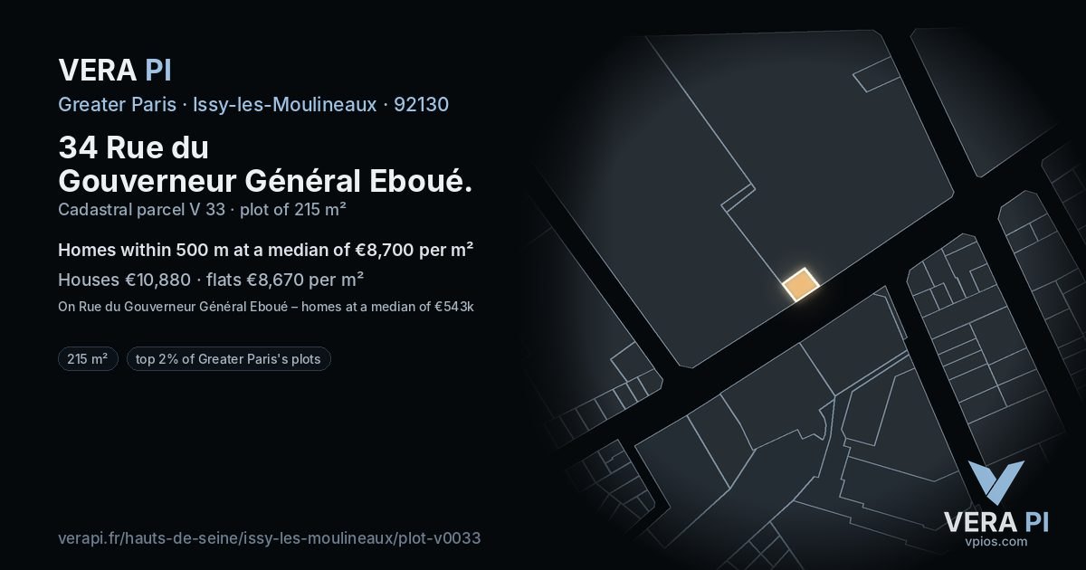 34 Rue du Gouverneur Général Eboué, Issy-les-Moulineaux at night – the plot lit, the parcels around coloured by the prices near them