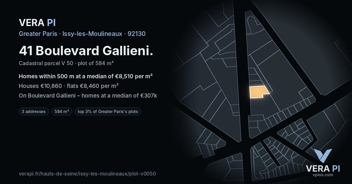 41 Boulevard Gallieni, Issy-les-Moulineaux at night – the plot lit, the parcels around coloured by the prices near them