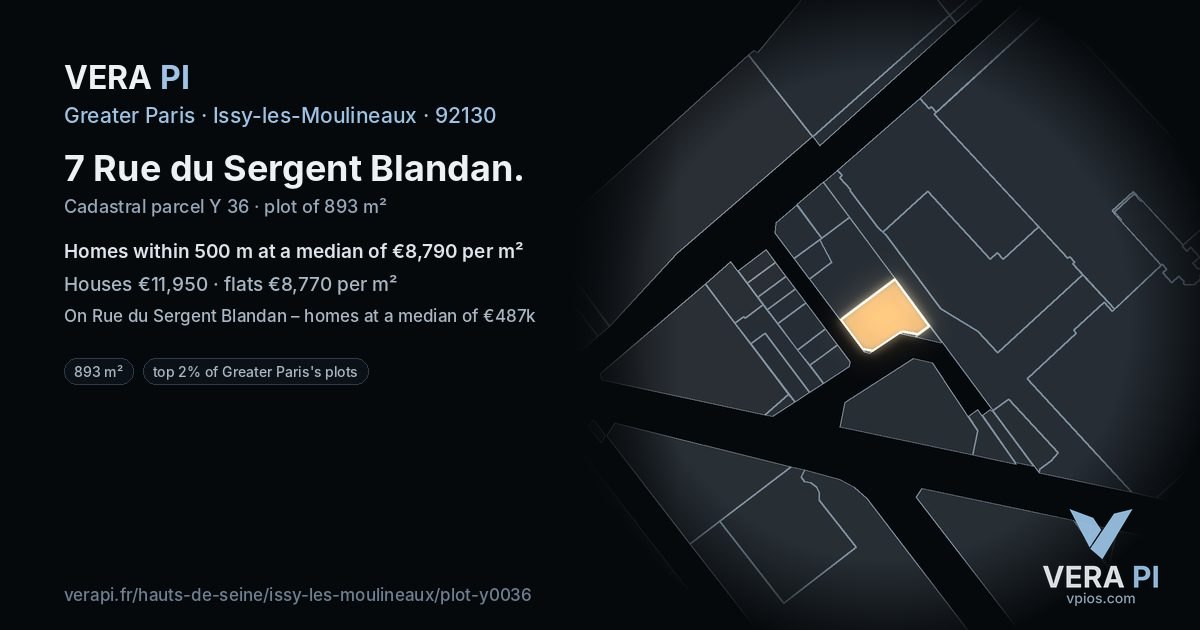 7 Rue du Sergent Blandan, Issy-les-Moulineaux at night – the plot lit, the parcels around coloured by the prices near them