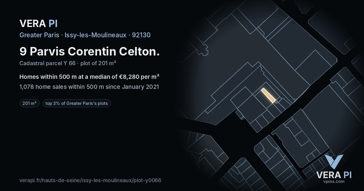 9 Parvis Corentin Celton, Issy-les-Moulineaux at night – the plot lit, the parcels around coloured by the prices near them