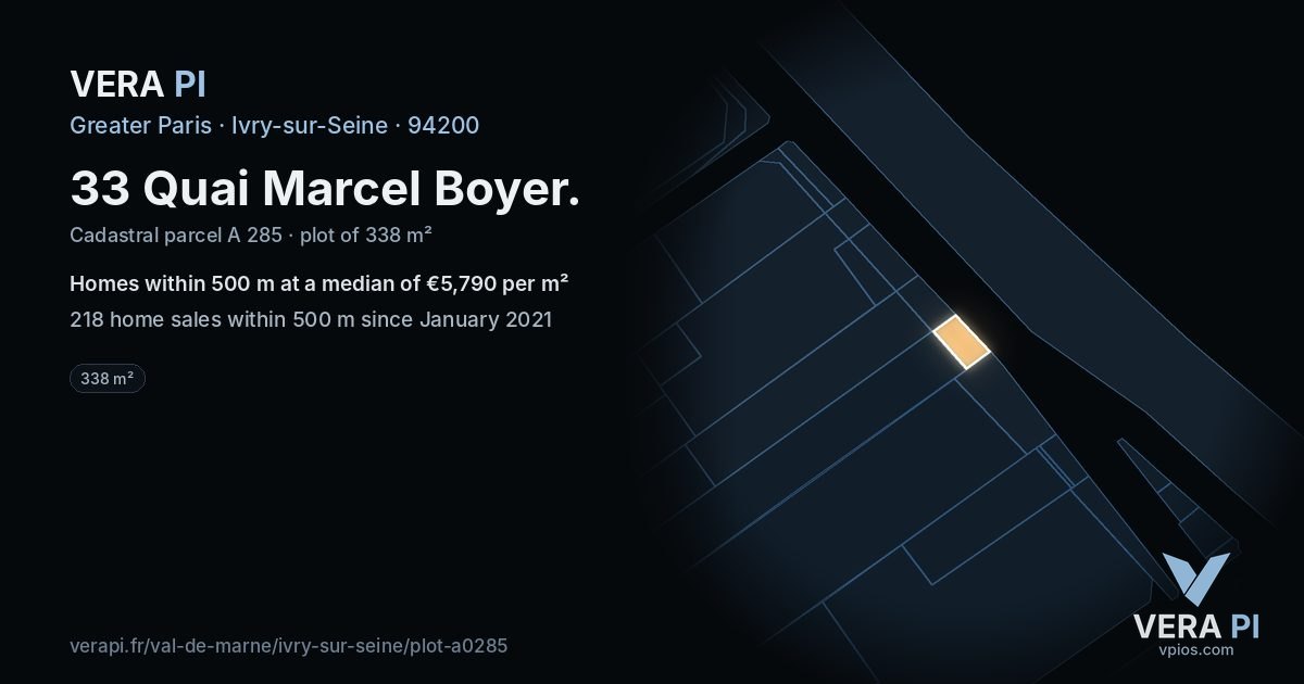 33 Quai Marcel Boyer, Ivry-sur-Seine at night – the plot lit, the parcels around coloured by the prices near them