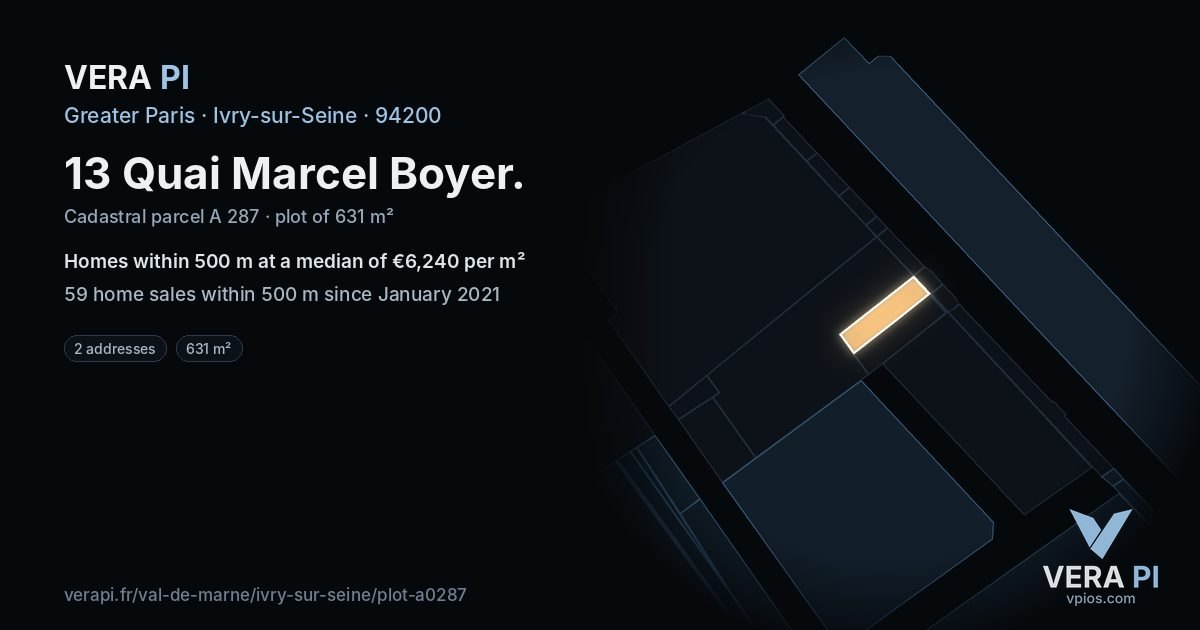 13 Quai Marcel Boyer, Ivry-sur-Seine at night – the plot lit, the parcels around coloured by the prices near them
