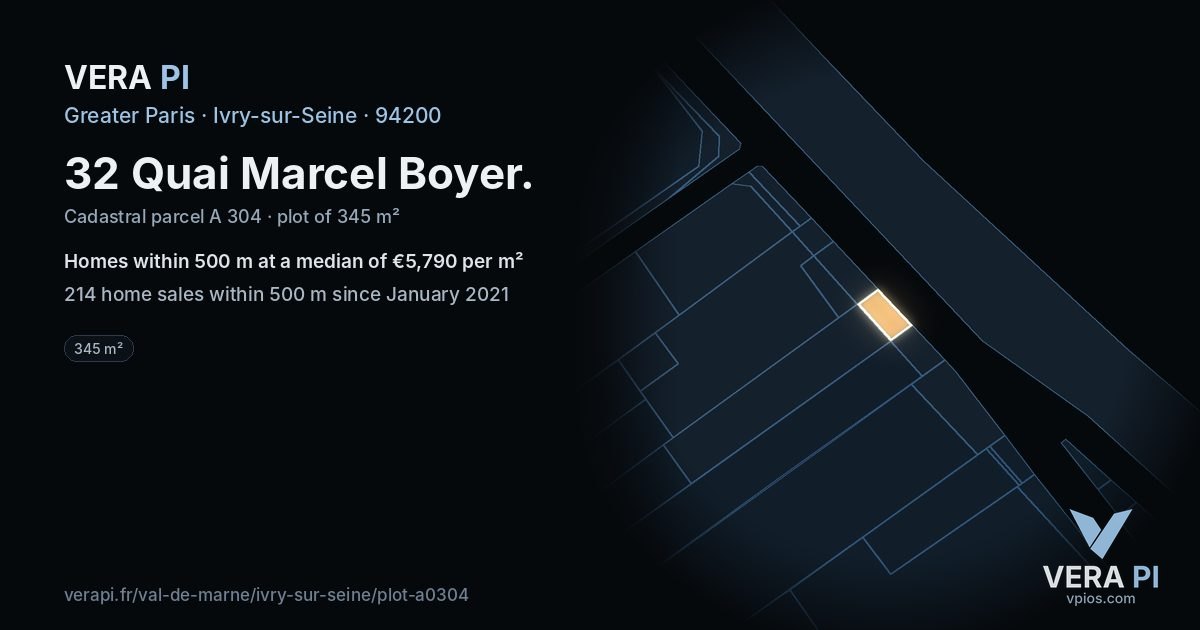 32 Quai Marcel Boyer, Ivry-sur-Seine at night – the plot lit, the parcels around coloured by the prices near them