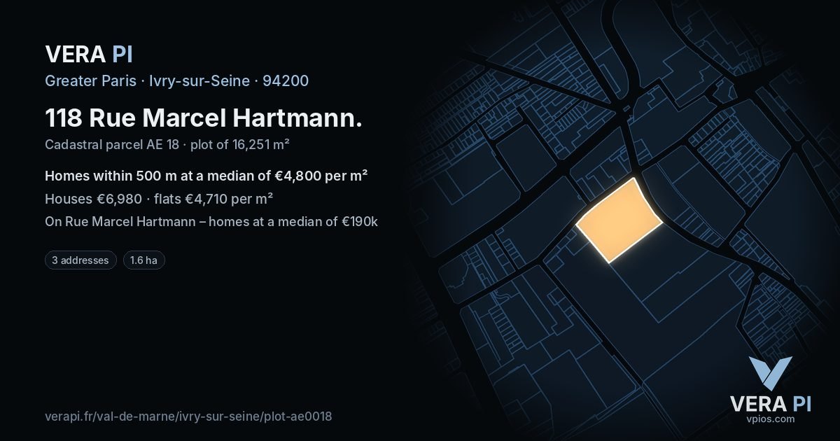 118 Rue Marcel Hartmann, Ivry-sur-Seine at night – the plot lit, the parcels around coloured by the prices near them