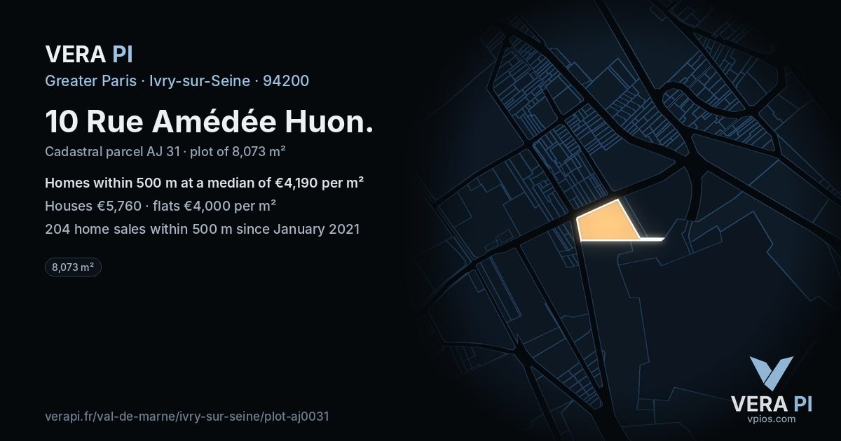 10 Rue Amédée Huon, Ivry-sur-Seine at night – the plot lit, the parcels around coloured by the prices near them
