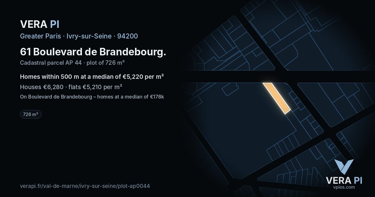 61 Boulevard de Brandebourg, Ivry-sur-Seine at night – the plot lit, the parcels around coloured by the prices near them